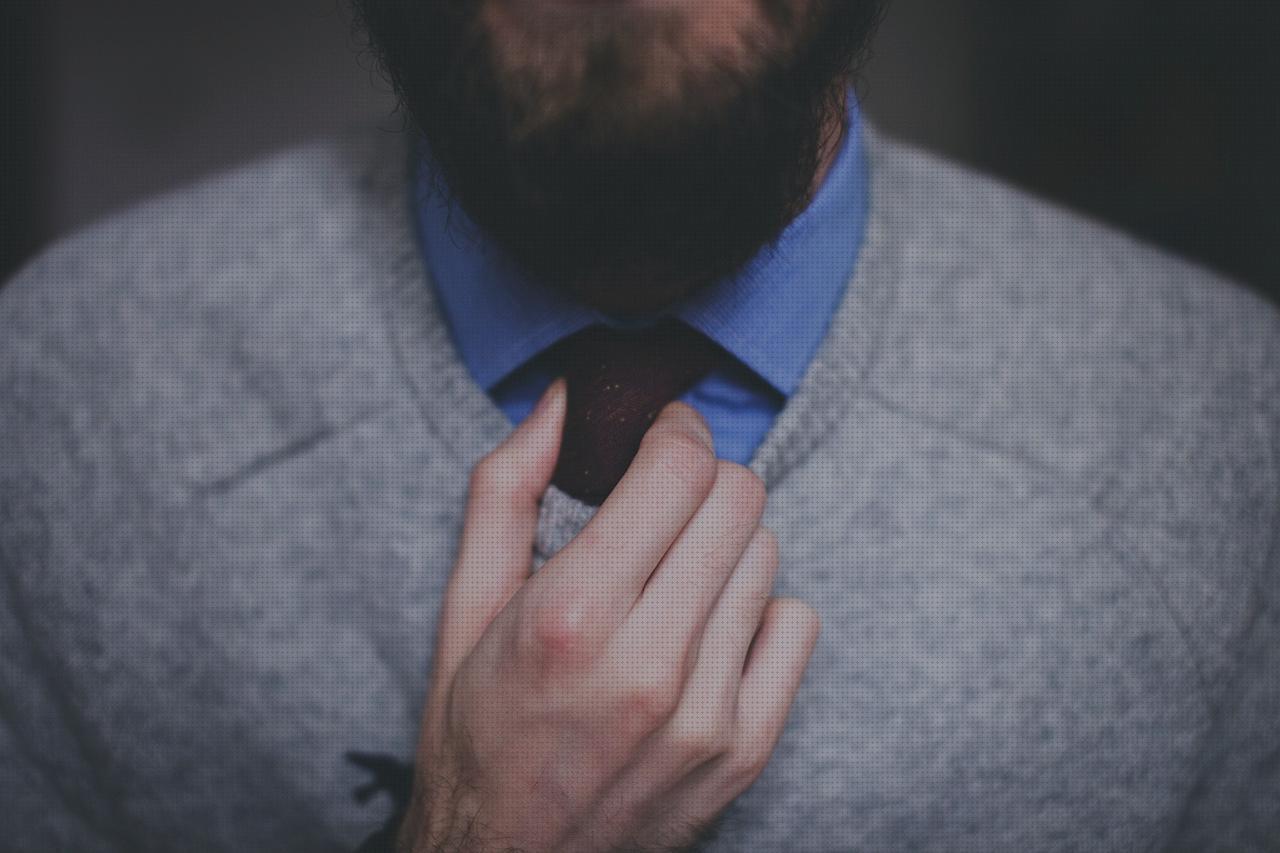 Las mejores marcas de Más sobre bolso de hombre molle Más sobre reloj buenos de hombre Más sobre dusfraz hombre 70s mano hombre con producto